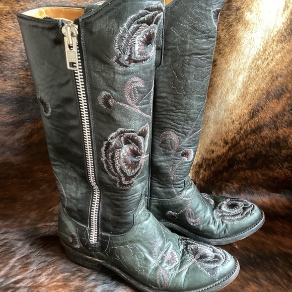 Old Gringo Outstanding Flower Embossed Distressed Leather Full Zipp Boots - Picture 8 of 12